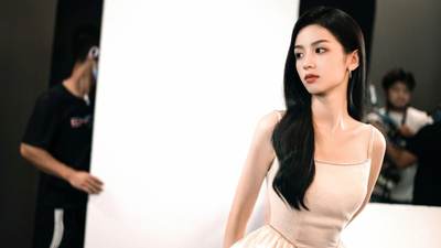 “80后”柯丝蒂·考文垂，成为国际奥委会首位女性主席